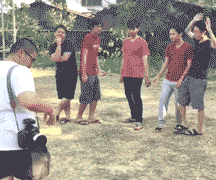 |搞笑GIF:一转身美美哒