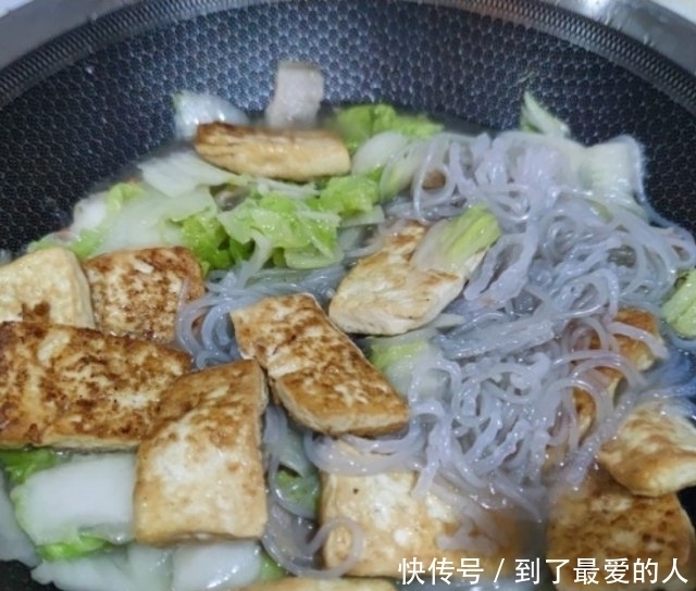 白菜猪肉炖粉条，家常美味快手菜