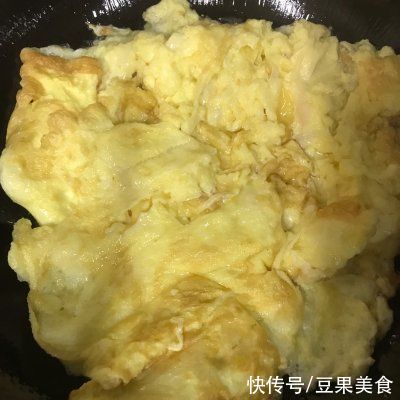 没有什么是西红柿炒蛋解决不了的,如果有那就两份