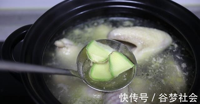 气色|妈妈每天早晨坚持喝“它”，气色红润，皮肤细腻，比吃阿胶效果好