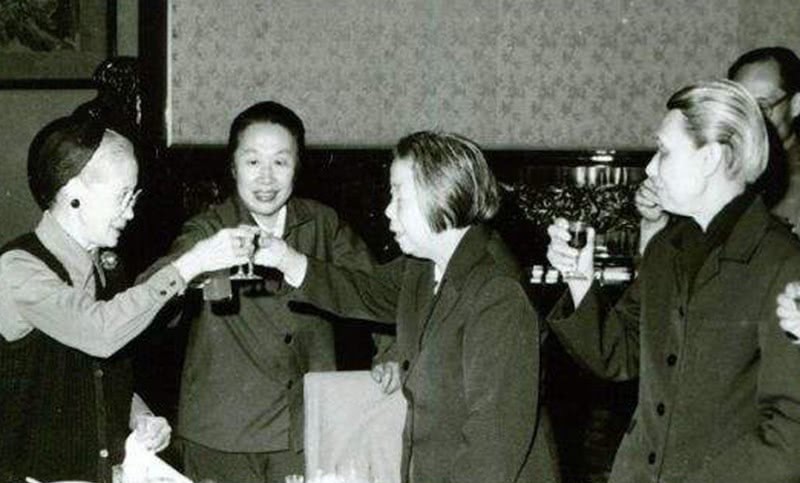 卫立煌|北大校花韩权华,嫁给“虎将”卫立煌,她的晚年结局如何?