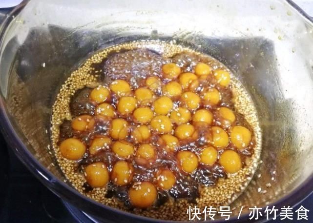 滋补|“穷人的阿胶”是它,每天喝一碗,滋补养颜,气血足了,脸色红润