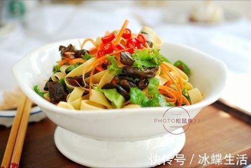 清肠|它是天然“刮油菜”,清肠刮油助排便,不用担心春节胖三斤