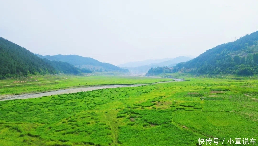 湖泊|四川有个冷门草原，是四川五大最美草原之一，不要门票免费开放