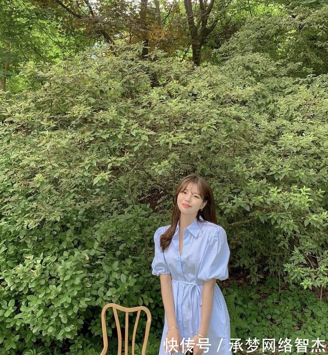 超短裙|职场女人上班多穿衬衫裙，端庄优雅显气质，利落大方显腿长