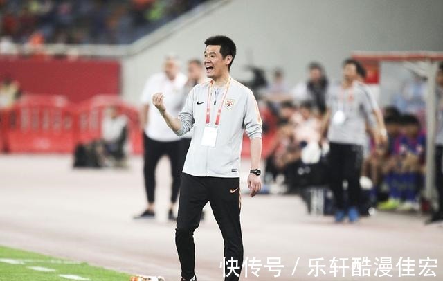 国足|心痛!国足预定12强赛耻辱记录,李霄鹏背锅痛哭