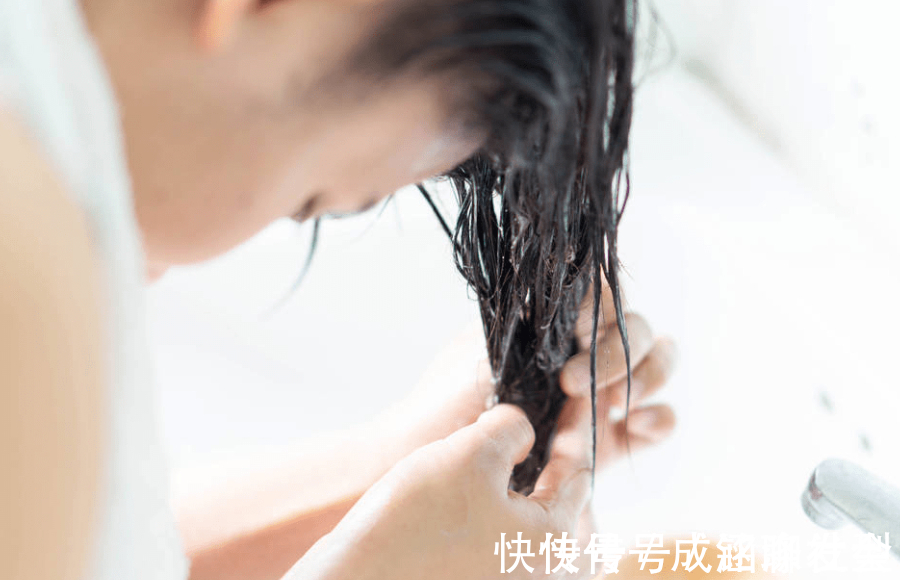 烫发 烫发后经常洗发卷会变直?你绝对被误导了,洗洗卷就直谁还敢烫发