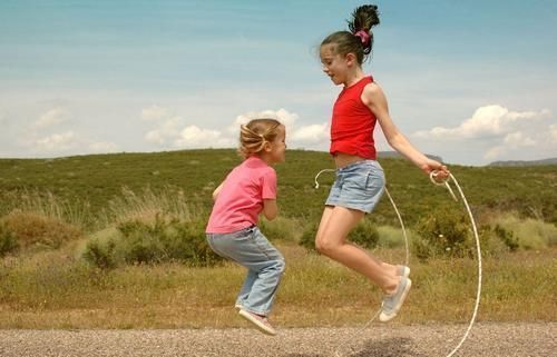 幼儿|宝宝有3次智力增长“黄金期”,若能赶在7岁前开发,效果更明显