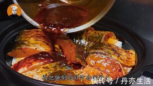 入冬后要多吃鱼,教你懒人做法,用料简单味道好,出锅连汤都不剩