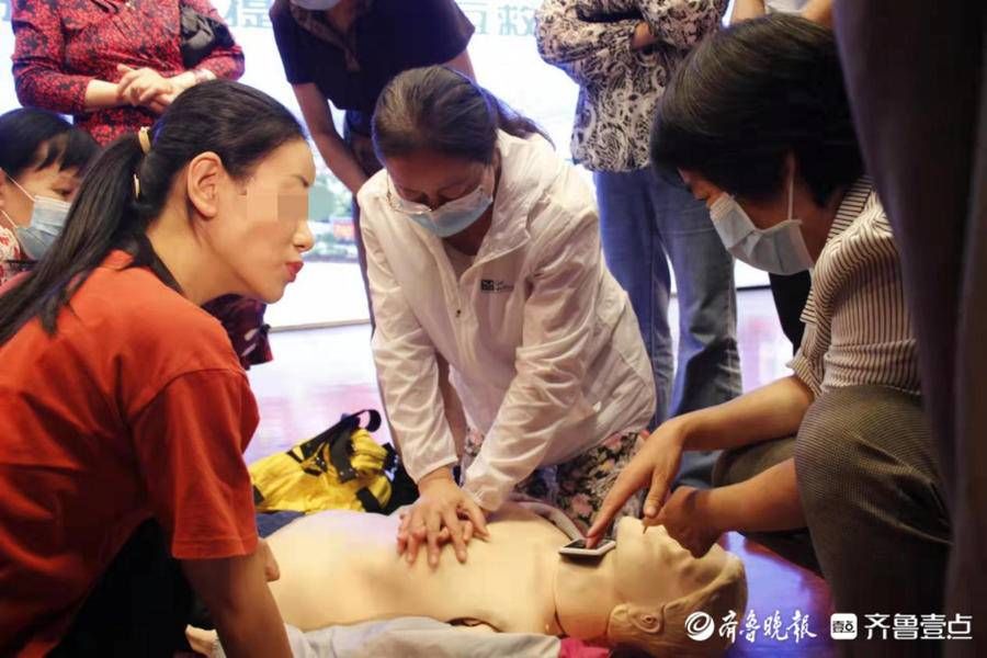 黄金时间|泰安市中医医院中医药文化走进老年大学