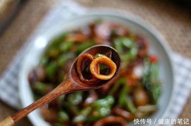 9月开海季,这道海鲜别错过,口感爽脆又鲜香,简单烹炒就很美味