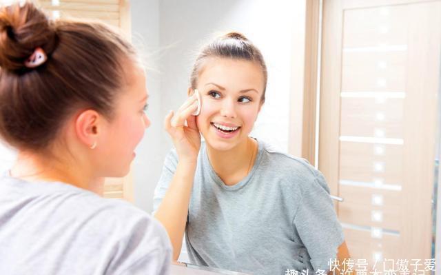 洗脸|早上洗脸要不要用洗面奶呢很多女生做错了,难怪毛孔越来越粗大