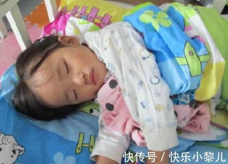 孩子|秋天照顾孩子,不要只知道让孩子多穿,“吃和睡”更要关心