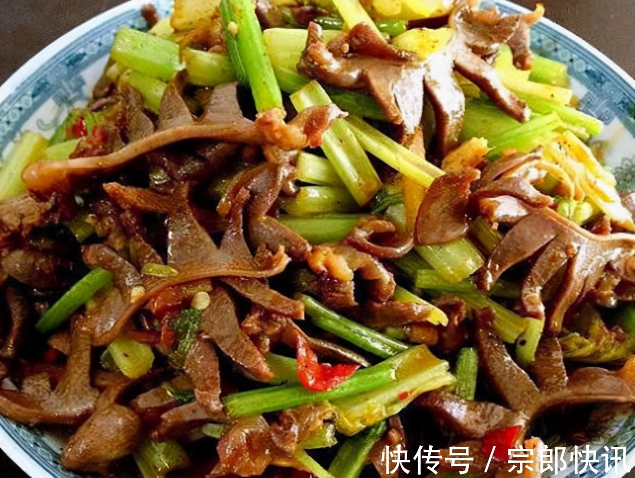 爆炒|超市很常见的三种美食,值得天天吃一些,补充营养,滋补身体