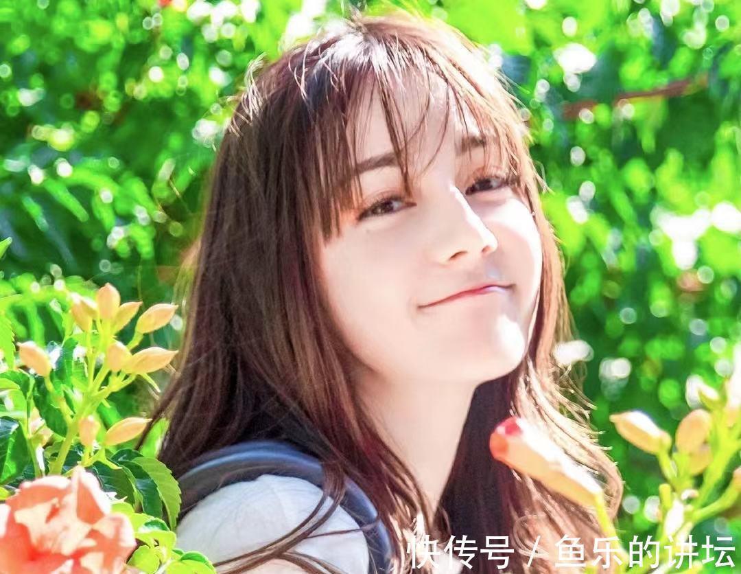 量感|五官有3个特点的普通女生,很适合留空气刘海,显嫩还时髦