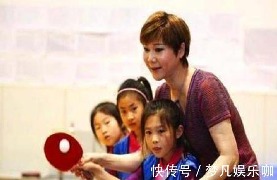 职业生涯|她抽烟喝酒拿了59块女乒金牌,是乒坛大魔王,23岁大满贯后退役