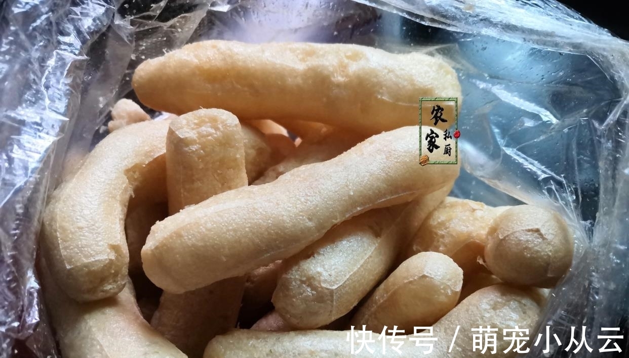家里有孩子的这菜要多吃,富含卵磷脂营养好,砂锅一焖就上桌真香