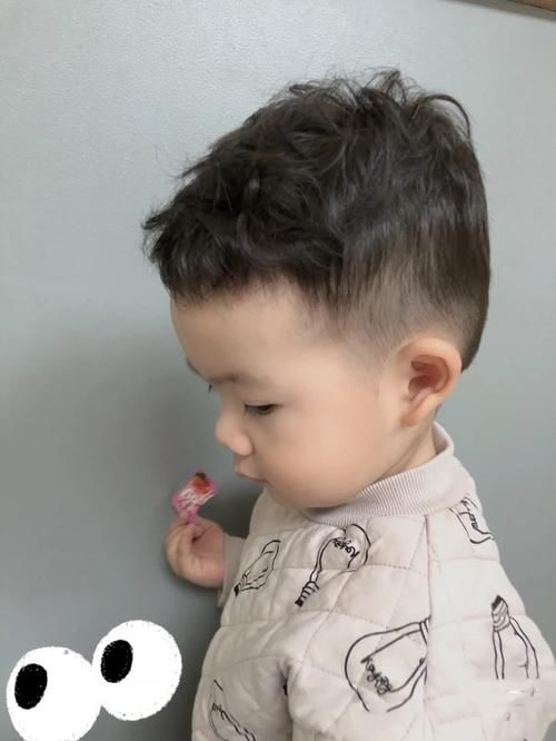 2一6岁男宝宝发型寸头有哪些？这几款帅气又俏皮，更适合夏天