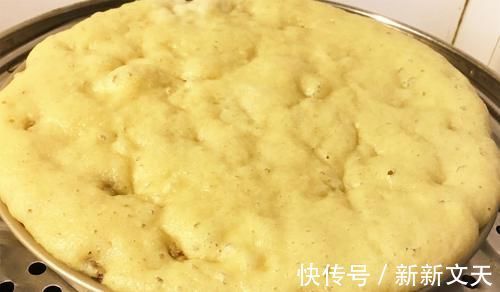 好吃|榨豆浆的豆渣别扔了，加个鸡蛋，搅一搅，几分钟做出好吃的