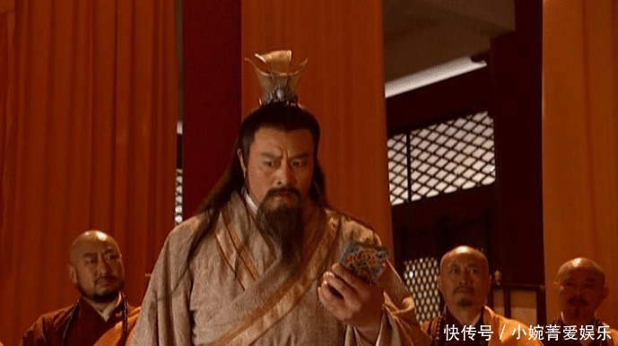 胜过|此六人有资格与萧峰齐名,武功胜过慕容复,却都被视为三流水平