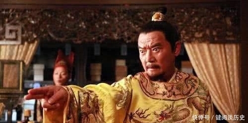 原因|朱元璋突然将岳父满门抄斩，6年后他自曝原因，百官噤若寒蝉，相顾无言！