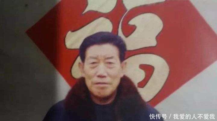 刘墉想找机会提拔这叔侄,无奈这俩是木头人!