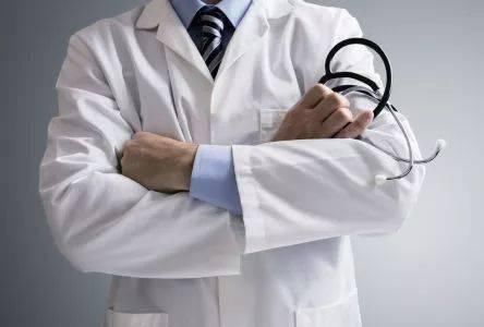 高二女生,因一壶蒲公英水,被送入医院,蒲公英泡水,有4大禁忌