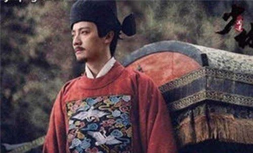 严嵩|他是明朝第一奸臣,被抄家时发现财产还不如清官多,钱都去哪了?