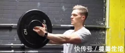 胸型|让胸肌中缝又窄又深，这几个动作，完美刺激中缝，打造饱满胸型