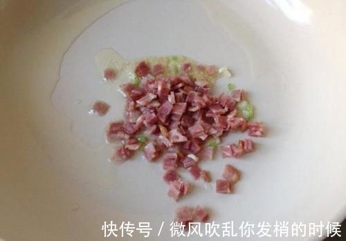 糯米馅|制作糯米网红豇豆饼，春卷加糯米馅，外表焦黄软糯又好吃