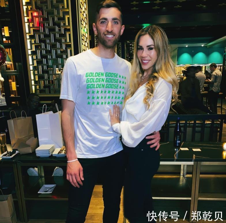 新门将|阿森纳的新门将有个啦啦队长女友!高颜值高学历,还上过全美春晚