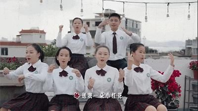 “送我一朵小红花”，网上刷屏了！六中合唱团新歌来了，网友直呼“好治愈”