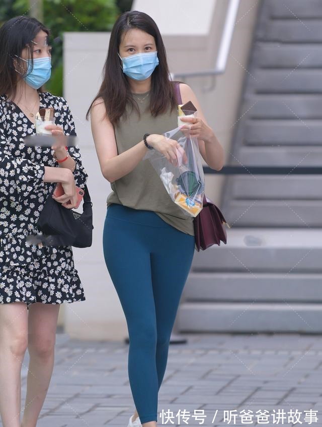 穿搭 休闲运动风的撞色穿搭,简约干净,充满艺术感的穿搭配色!