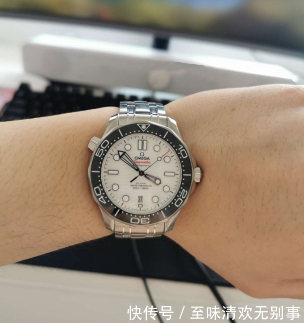 同样是高奢腕表,为什么欧米茄要比百年灵更胜一筹