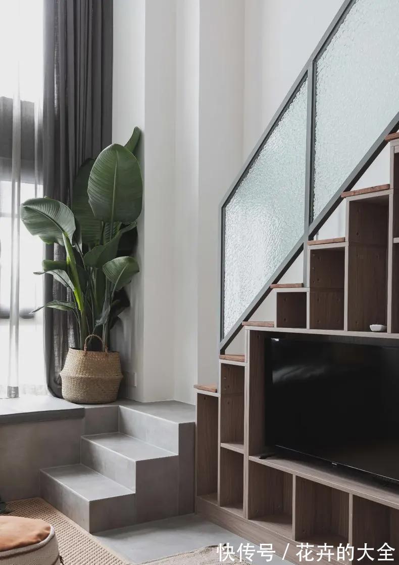 矮柜|22平迷你小复式,充满美感的同时收纳还不受影响,简直太厉害了!