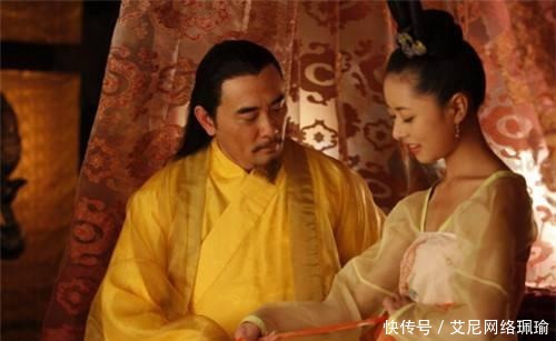 卖身|她克死七个丈夫,无人敢娶,只好卖身为奴,孙子阴差阳错成皇帝