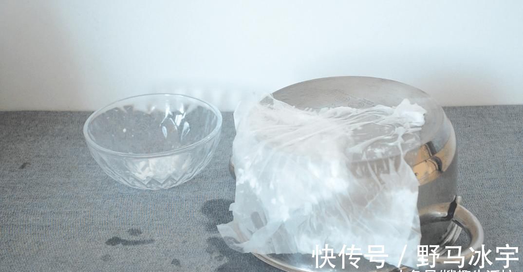 小窍门|不锈钢锅发黄了, 只需一张纸, 教你轻松巧洗白, 家家户户都用得到