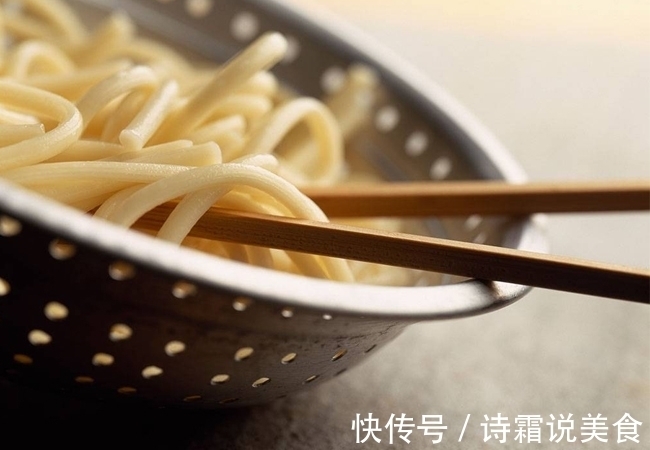 面条怎么煮好吃第一步你就做错了，导致煮出的面条不好吃