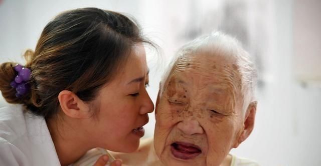 防晒|“老得慢”的女人,往往爱做4件事,若你也喜欢,恭喜