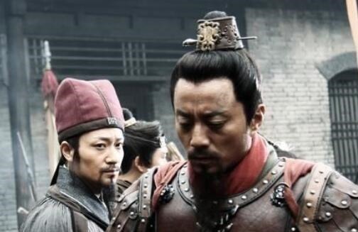 宋江#水浒中宋江最虚伪,曾对四人说让位都不敢接,但有两个人他不敢让!