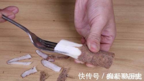 去皮|原来山药“去皮”这么简单，一根筷子就能搞定，去皮快速干净