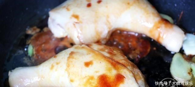 油炸|鸡肉这样做太香了,不油炸,不用烤箱,鲜嫩多汁,吃一次念念不忘