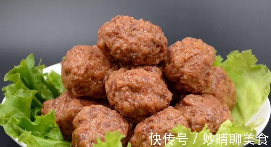 猪肉|做猪肉丸子时，多加点它，肉丸子吃起来不腻不柴，鲜甜可口