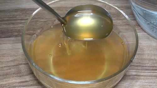 泡酸菜别只加盐，30年老方法告诉你，又酸又脆，放一年不会坏