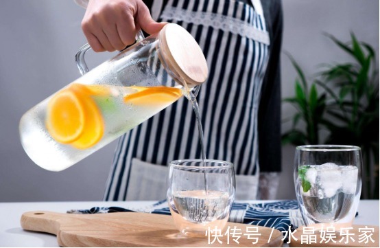 热水|最伤肾的“水”，早该拉入黑名单，很多人却当成宝，几乎天天喝