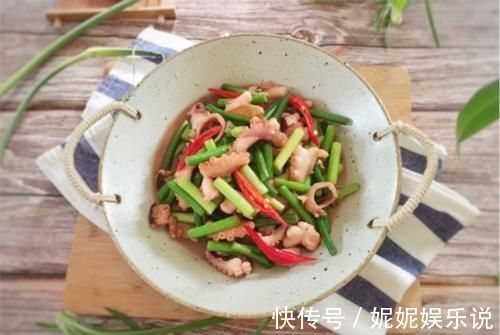 冬天，吃大鱼大肉不如它，美味下饭，营养互补，老人小孩都爱吃