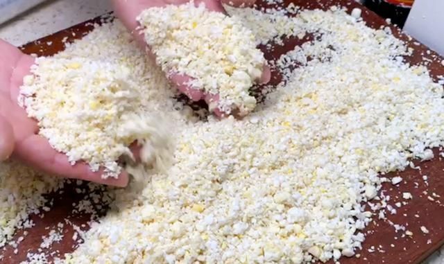 秋天，遇到它别手软，多买些切碎放冰箱，随吃随取，特省事