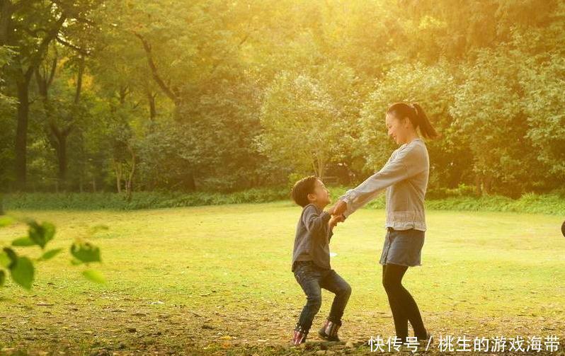 餐具|宝宝不好好吃饭,那是因为父母没有用对方法,以下4点必须要了解