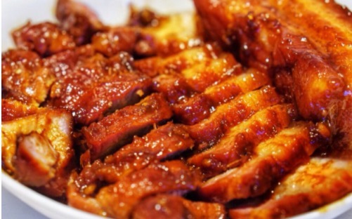 电饭煲版蜜汁叉烧,十几分钟上桌,超下饭,家人每次吃到撑