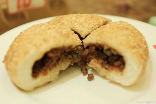 苹果和“它”是绝配，锅里蒸一蒸，好处显而易见，好吃又健康